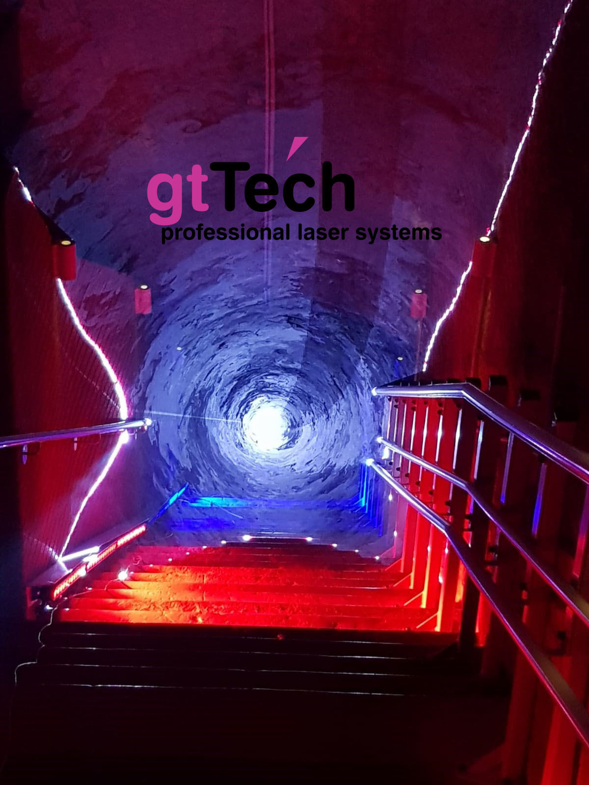 Lasertunnel - erstellt mit Pangolin Beyond - ausgegeben mit Kvant ClubMax Laser Lasertunnel - erstellt mit Pangolin Beyond - ausgegeben mit Kvant ClubMax Laser